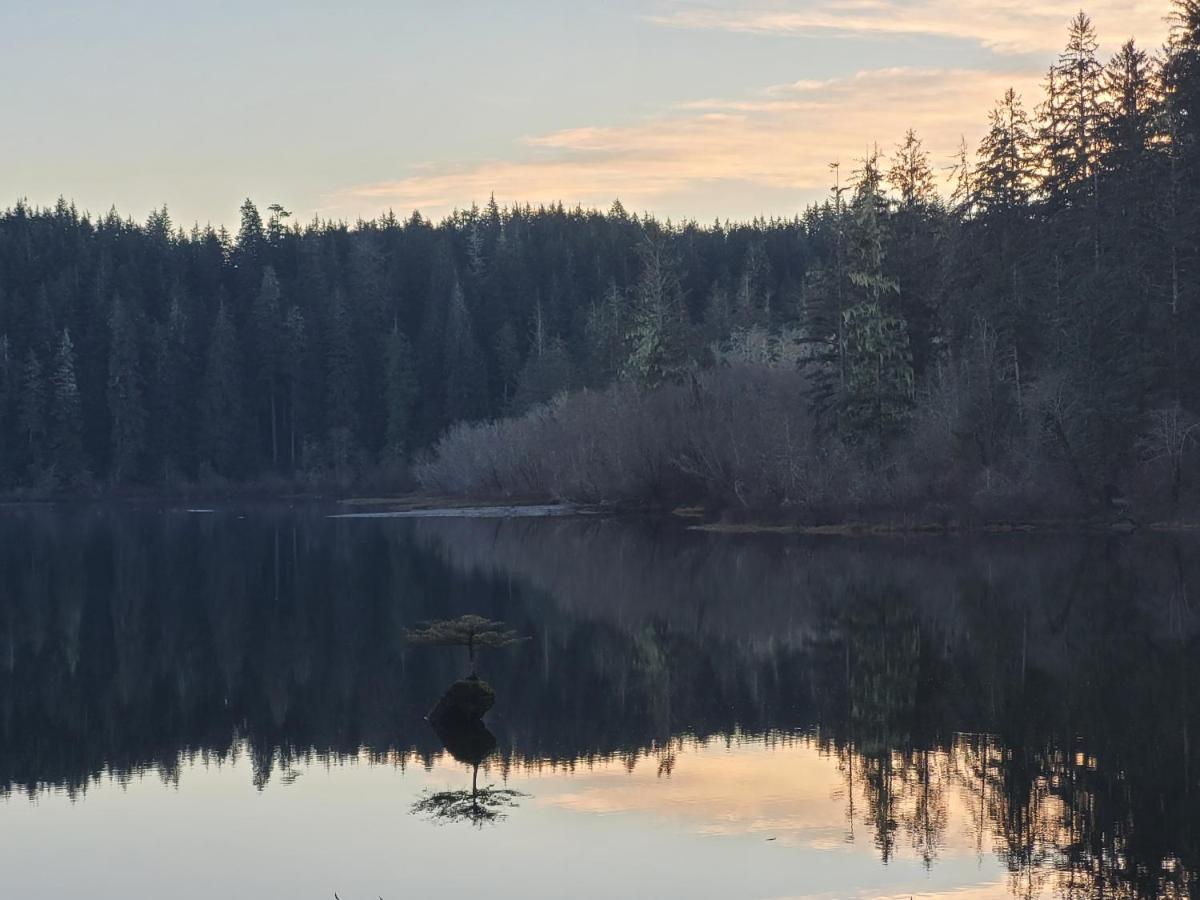 Port Renfrew Vacation Rentals מראה חיצוני תמונה